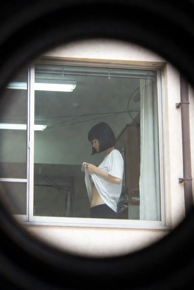 無防備美女の部屋覗き 画像5